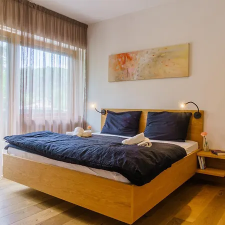 Julias Guest house *
